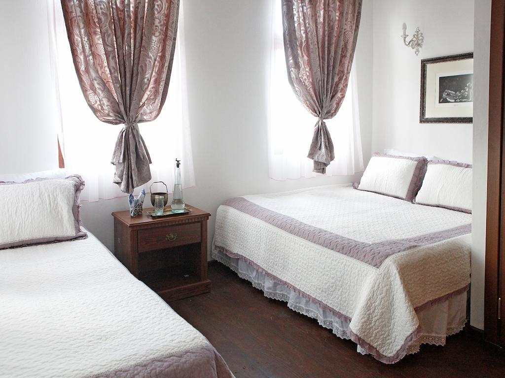 Marjolaine Hotel Ayvalik Phòng bức ảnh